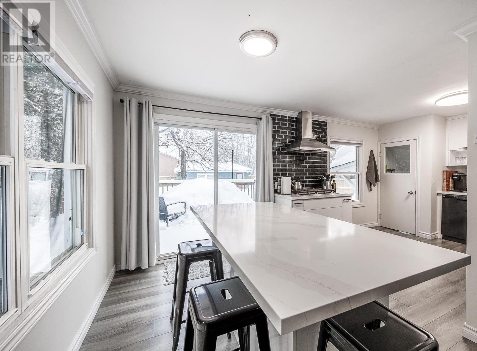 238 Reid St, Sault Ste. Marie, Ontario  P6B 4V1 - Photo 8 - SM260081