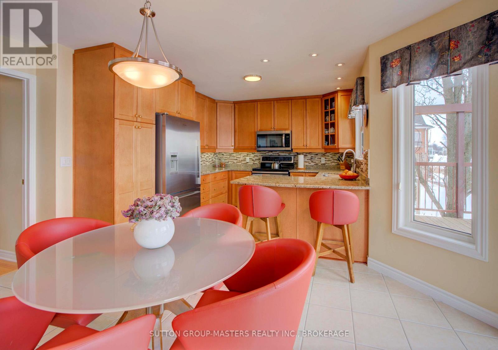 24 Glenora Drive, Loyalist (Bath), Ontario  K0H 1G0 - Photo 11 - X12800996