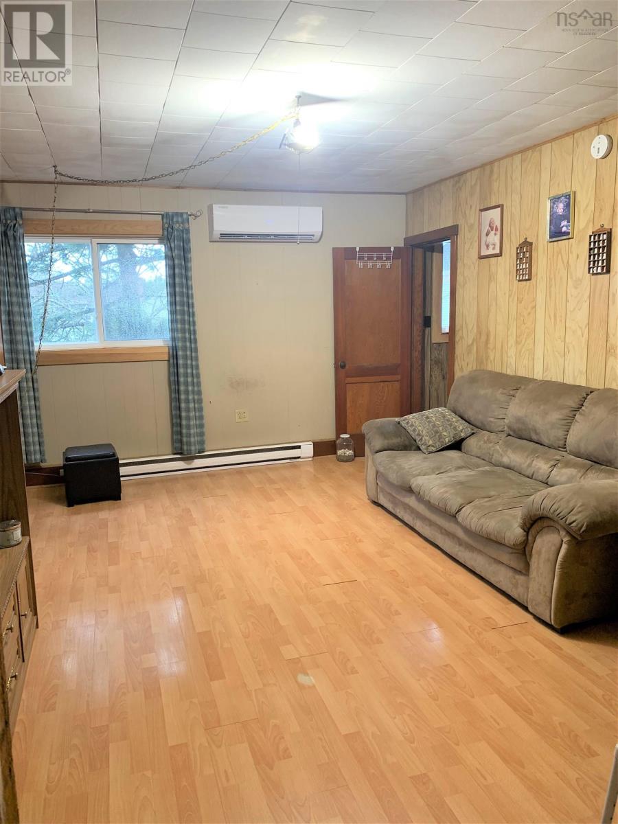 6 Junction Road, Springhill, Nova Scotia  B0M 1X0 - Photo 4 - 202603016