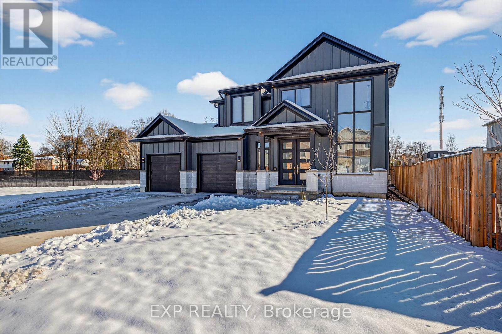 11 Hayes Street, London South, Ontario  N5Z 0A5 - Photo 1 - X12800912