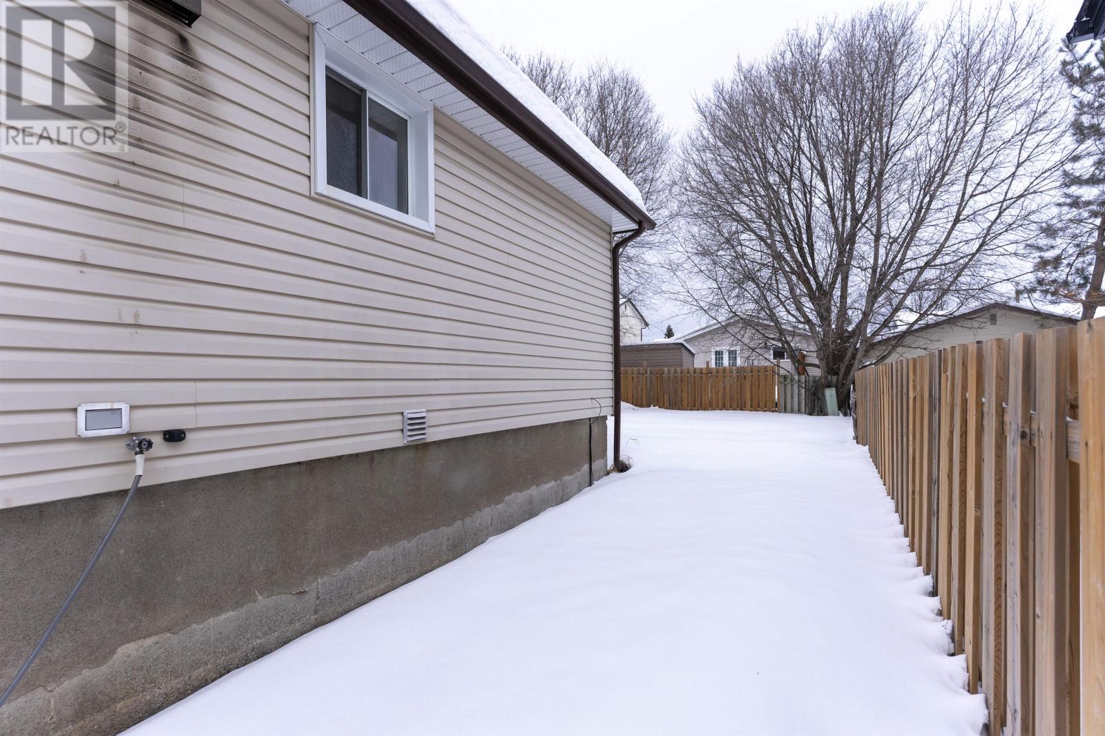 515 Mcgill Cres, Thunder Bay, Ontario  P7C 5A7 - Photo 23 - TB2600224