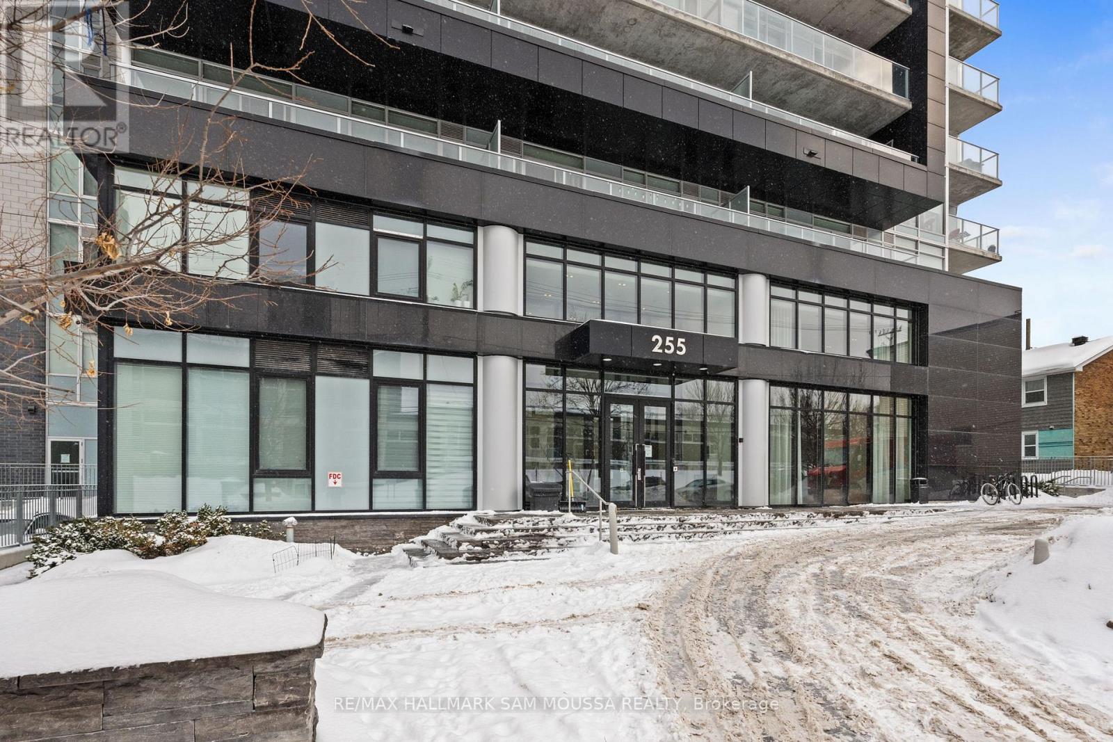 1208 - 255 Bay Street, Ottawa, Ontario  K1R 0C5 - Photo 2 - X12800902