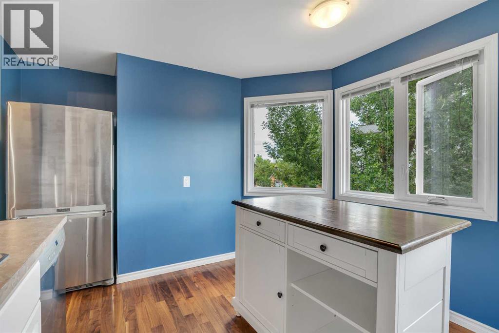 22 Coachway Green Sw, Calgary, Alberta  T3H 1V8 - Photo 16 - A2287388