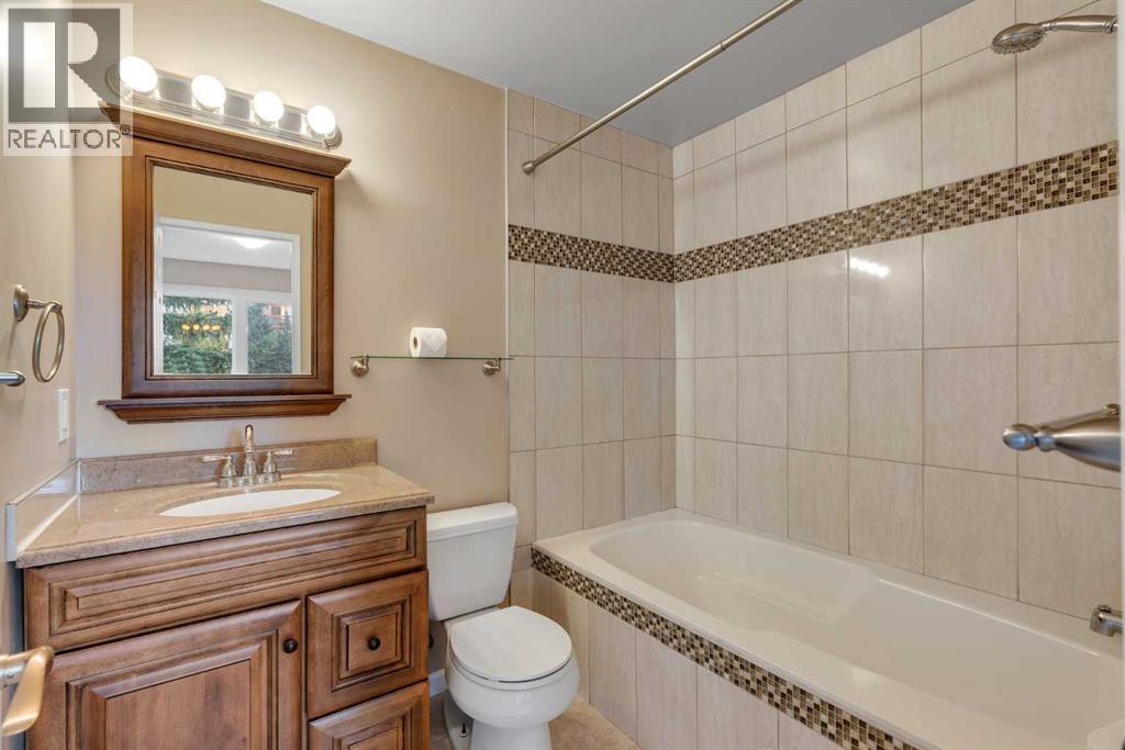 22 Coachway Green Sw, Calgary, Alberta  T3H 1V8 - Photo 23 - A2287388