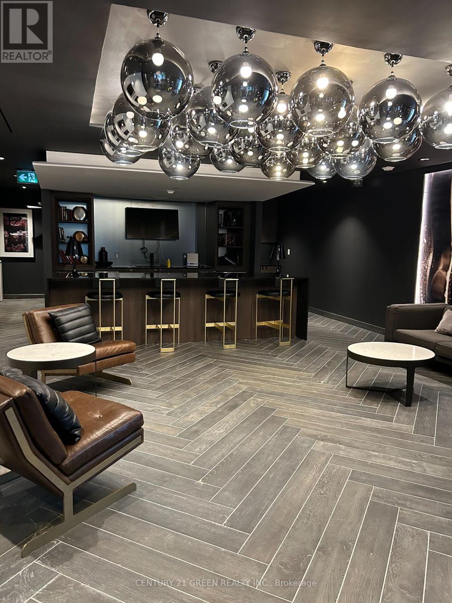 403 - 210 Sabina Drive, Oakville, Ontario  L6H 0W6 - Photo 16 - W12794814