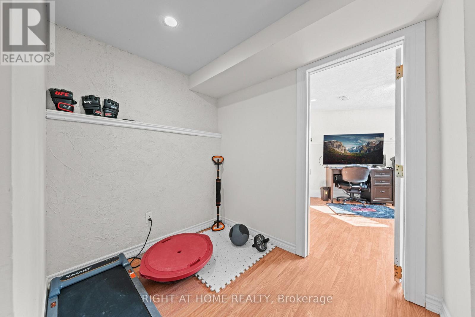 7027 Estoril Road, Mississauga, Ontario  L5N 1N3 - Photo 37 - W12800484