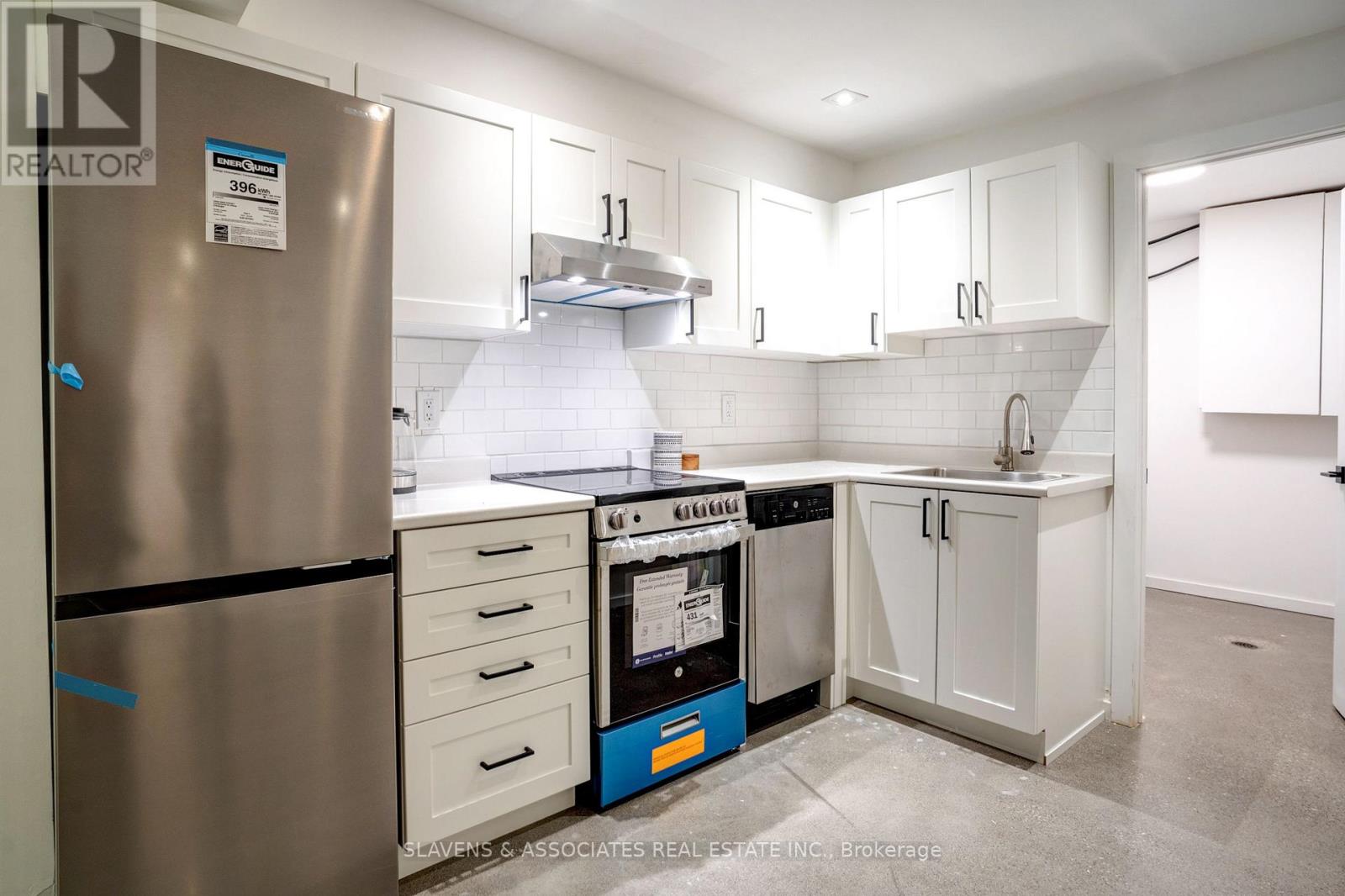 Bsmt - 546 St Clements Avenue, Toronto, Ontario  M5N 1M4 - Photo 8 - C12800878