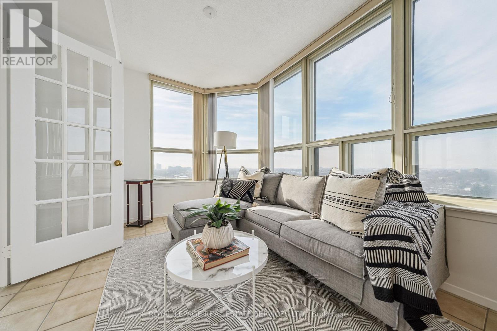 1716 - 268 Ridley Boulevard, Toronto, Ontario  M5M 4N3 - Photo 16 - C12800920