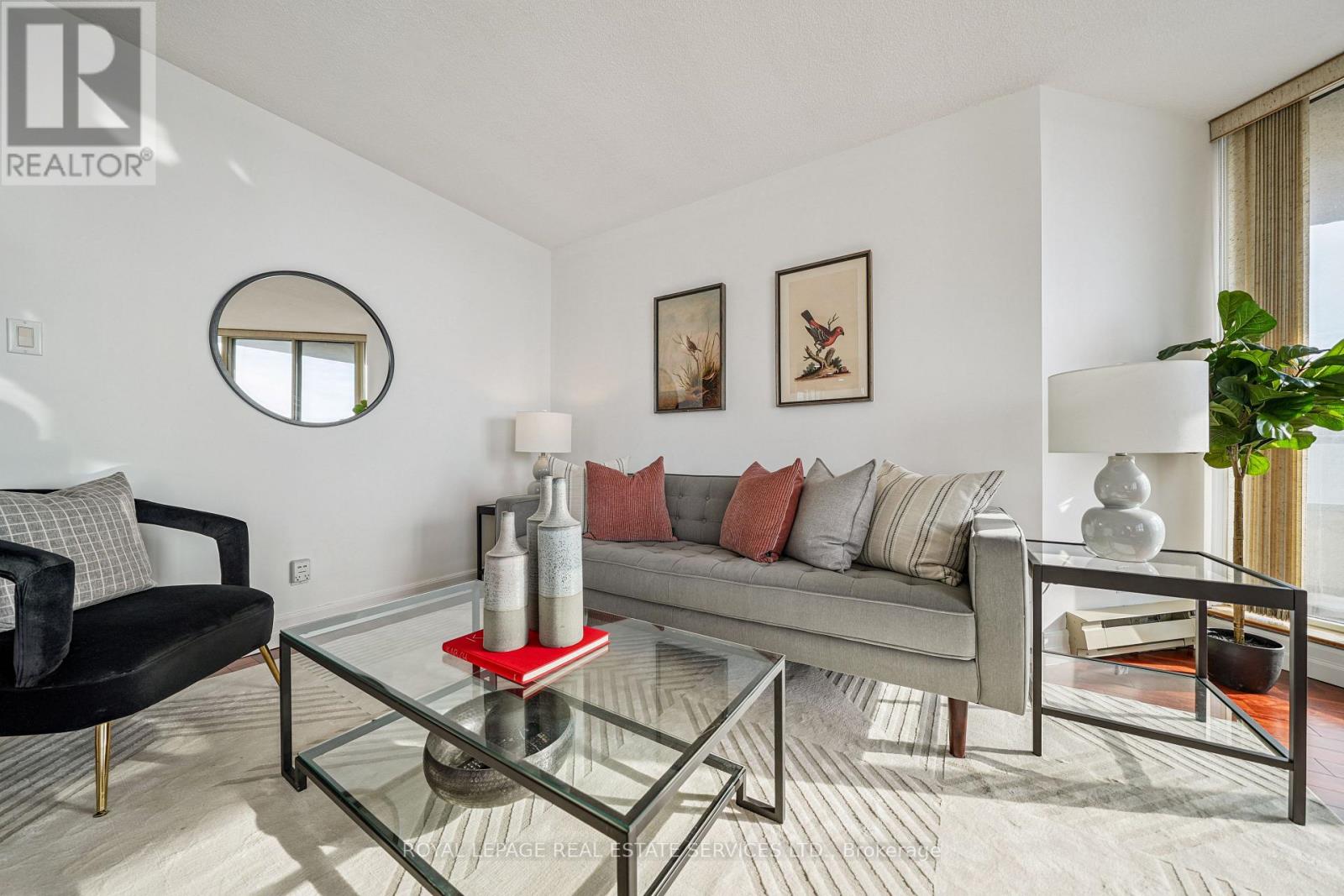 1716 - 268 Ridley Boulevard, Toronto, Ontario  M5M 4N3 - Photo 7 - C12800920