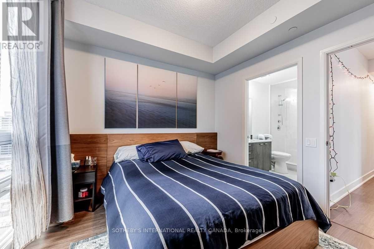 1810 - 30 Roehampton Avenue, Toronto, Ontario  M4P 0B9 - Photo 11 - C12800950