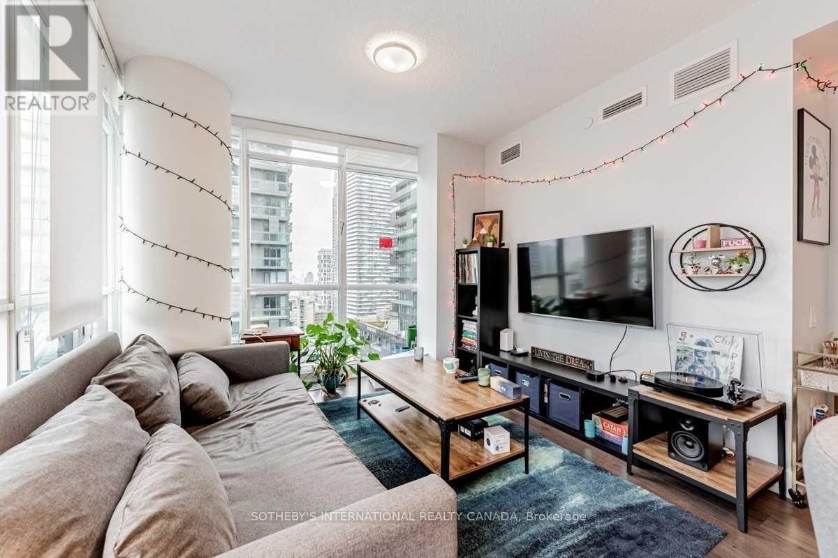 1810 - 30 Roehampton Avenue, Toronto, Ontario  M4P 0B9 - Photo 5 - C12800950