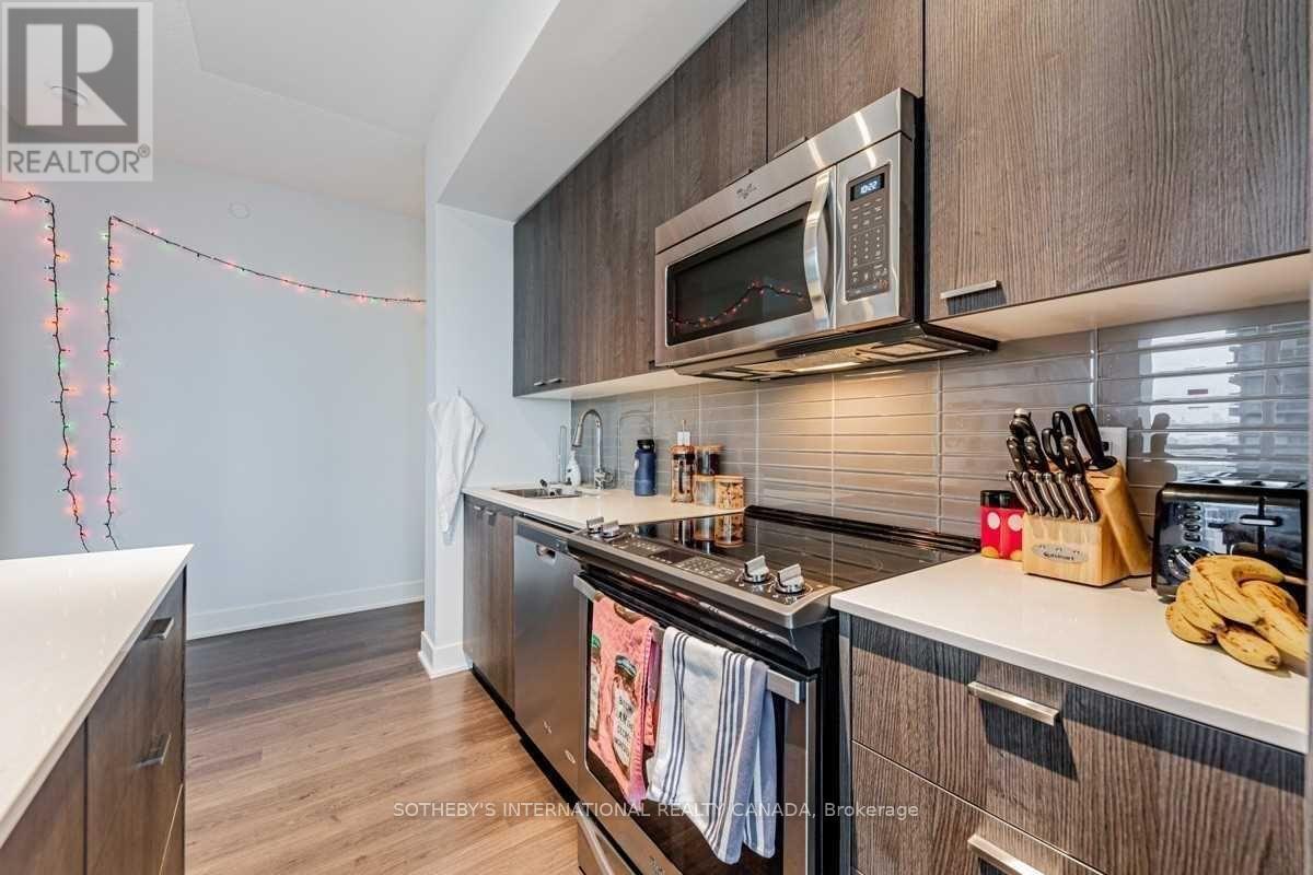 1810 - 30 Roehampton Avenue, Toronto, Ontario  M4P 0B9 - Photo 6 - C12800950