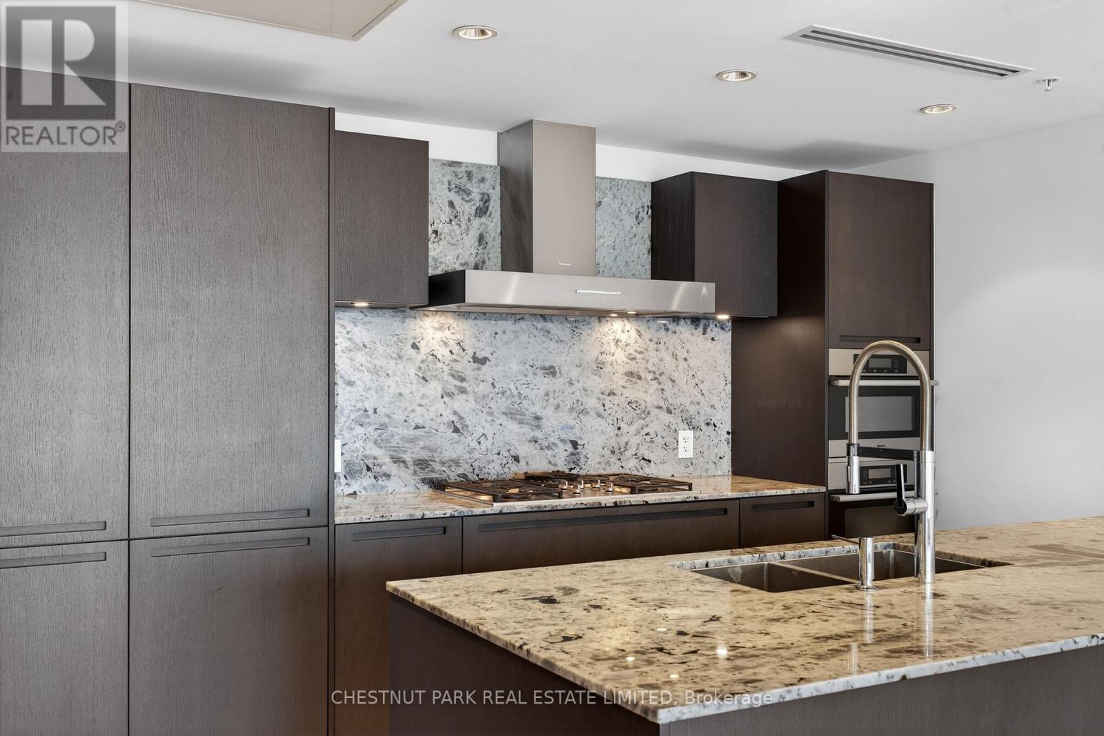 4108 - 180 University Avenue, Toronto, Ontario  M5H 0A2 - Photo 4 - C12800988