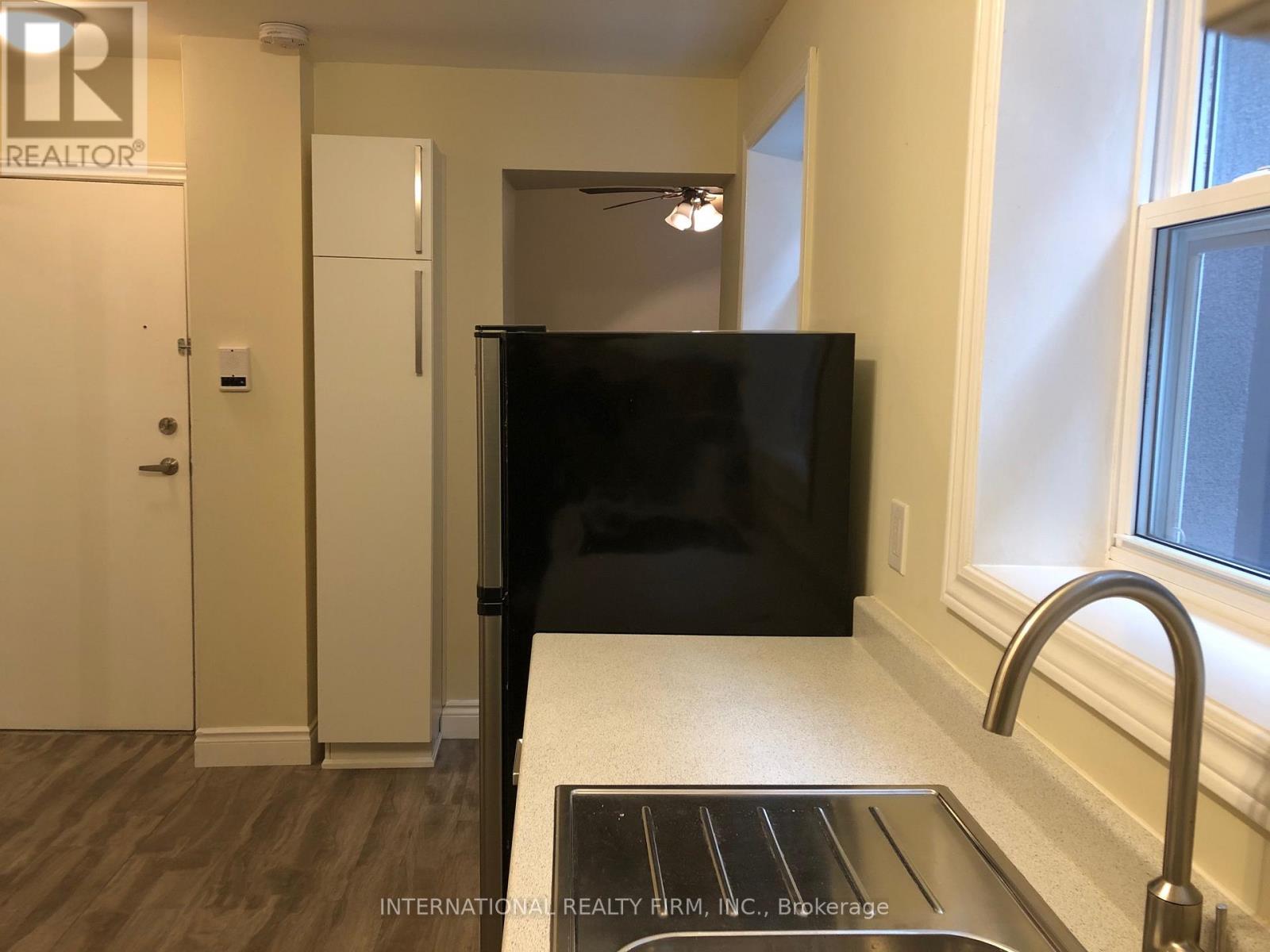 2 - 276 George Street, Toronto, Ontario  M5A 2N1 - Photo 3 - C12801010