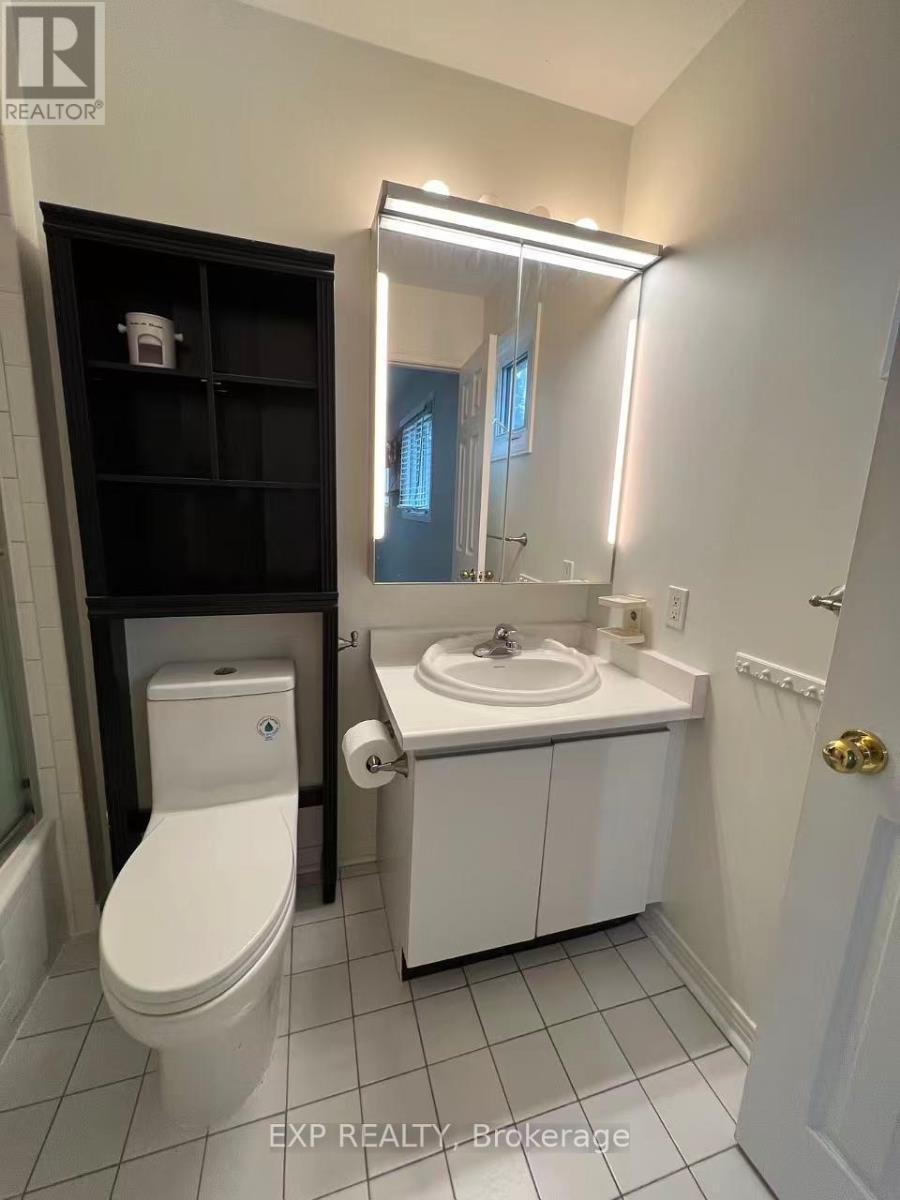 2nd B - 1009 Meadowridge Crescent, Pickering, Ontario  L1V 4Z3 - Photo 5 - E12800944