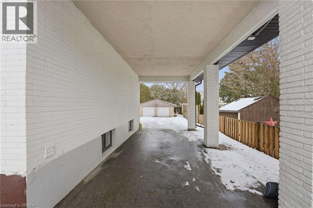 4 Lillian Street, St. George, Ontario  N0E 1N0 - Photo 2 - 40803404