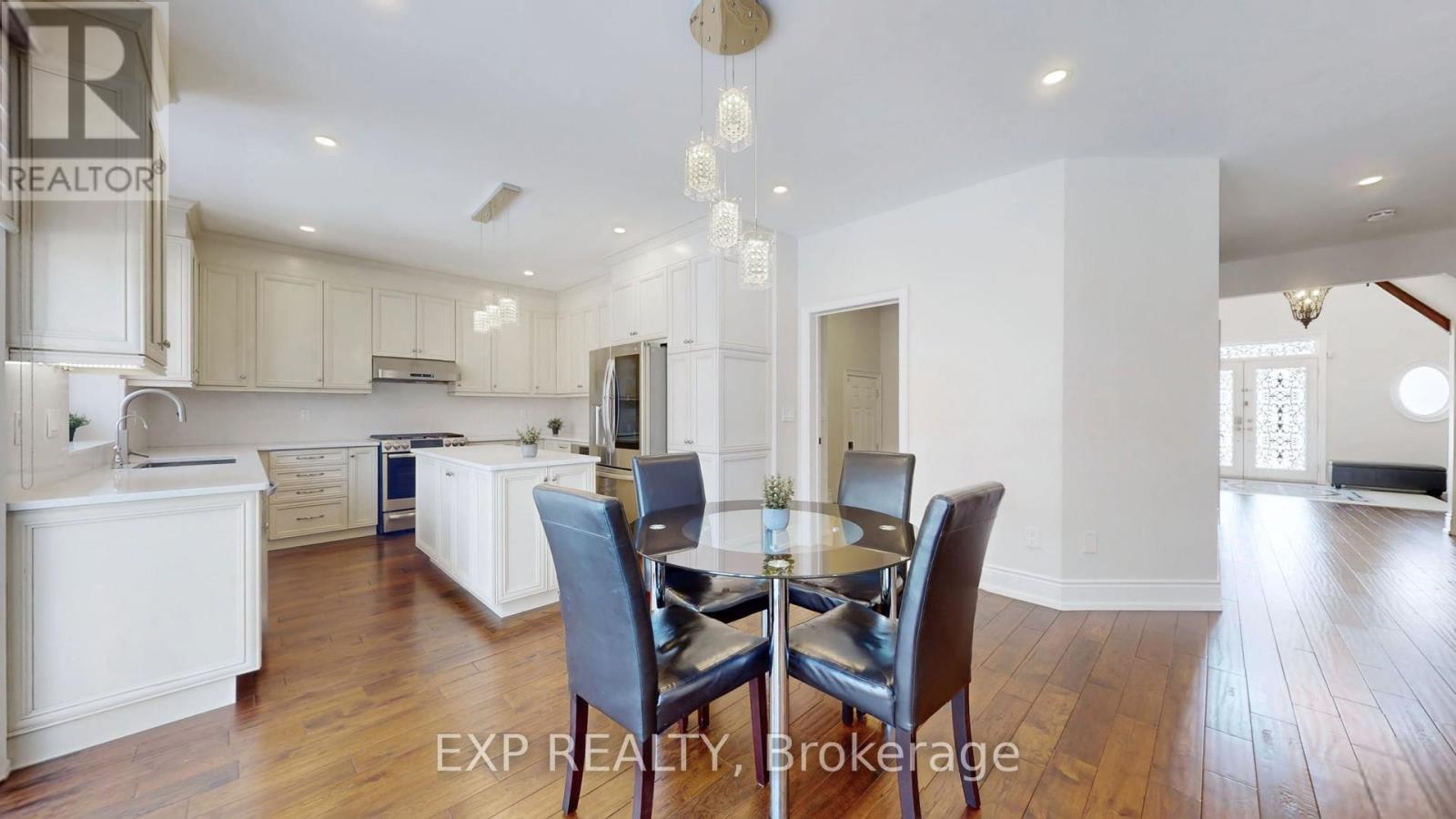 71 Golden Meadow Drive, Markham, Ontario  L6E 1E9 - Photo 13 - N12800874