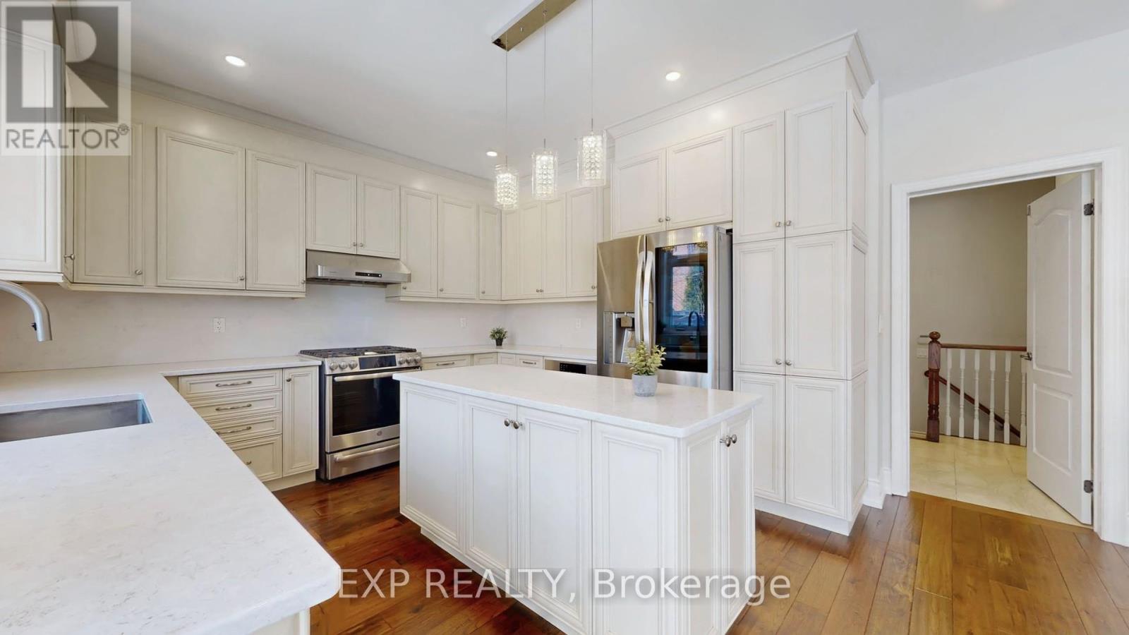 71 Golden Meadow Drive, Markham, Ontario  L6E 1E9 - Photo 14 - N12800874