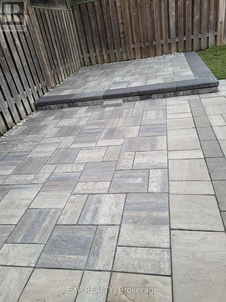 71 Golden Meadow Drive, Markham, Ontario  L6E 1E9 - Photo 31 - N12800874