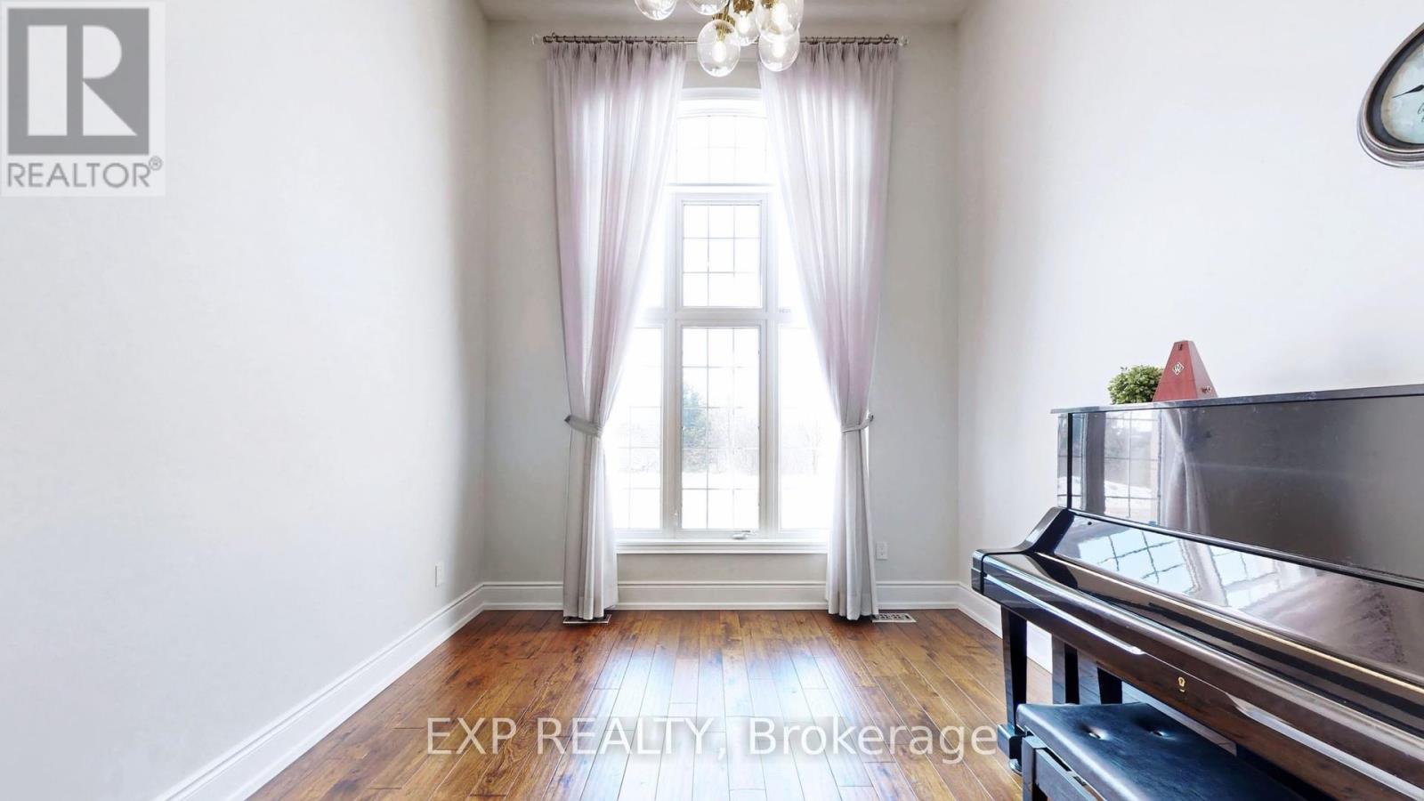 71 Golden Meadow Drive, Markham, Ontario  L6E 1E9 - Photo 6 - N12800874