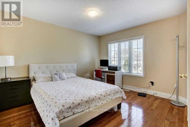 27 Silver Linden Drive, Richmond Hill, Ontario  L4B 3S8 - Photo 12 - N12800922