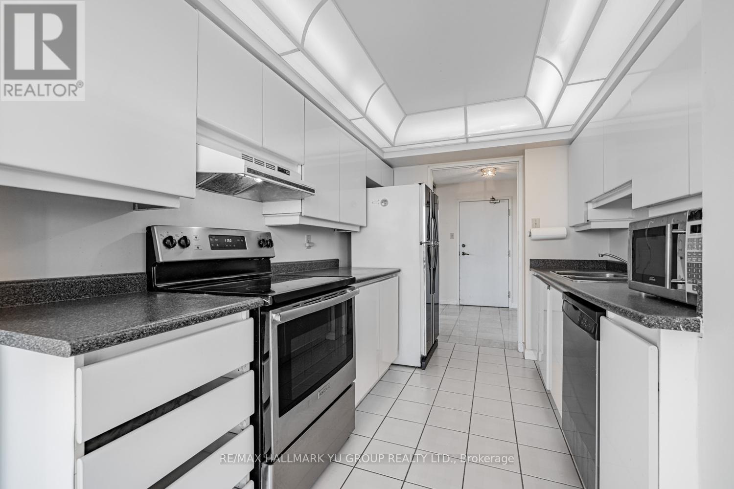 1203 - 7 Townsgate Drive, Vaughan, Ontario  L4J 7Z9 - Photo 9 - N12800926