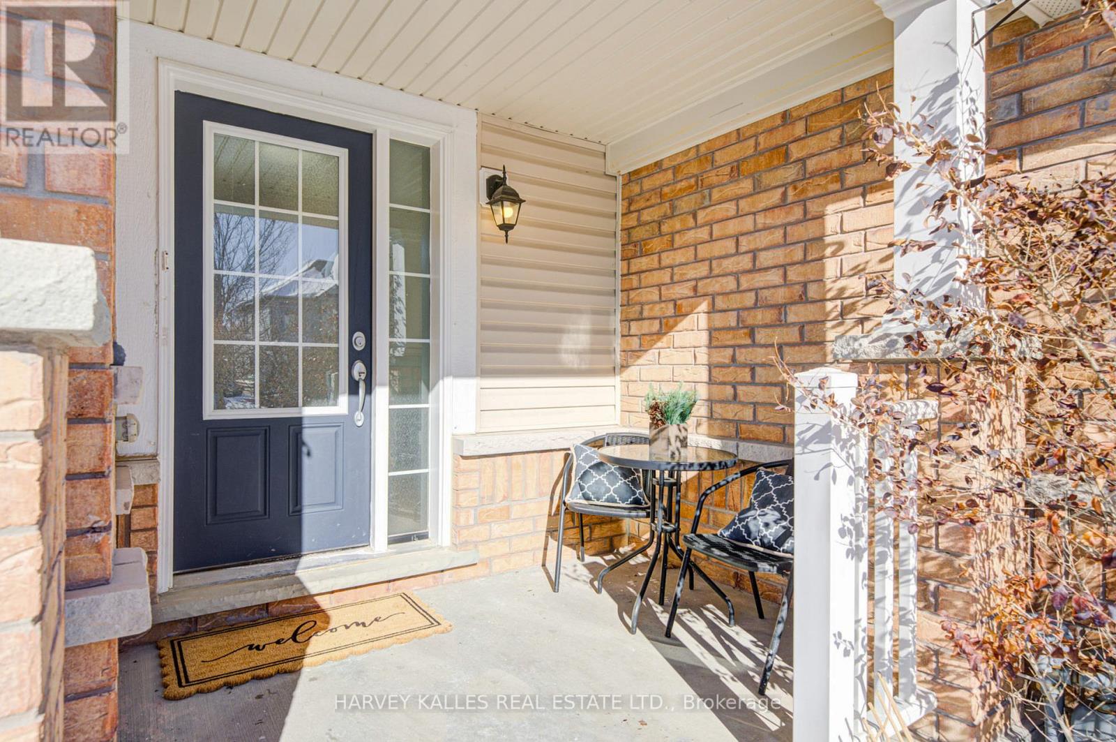 223 Orr Drive, Bradford West Gwillimbury (Bradford), Ontario  L3Z 0S3 - Photo 5 - N12800986