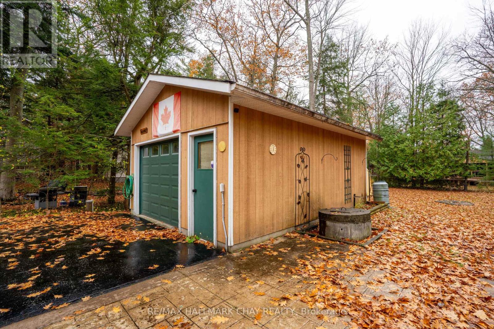 86 Oliver Drive, Tiny, Ontario  L0L 2J0 - Photo 4 - S12800964