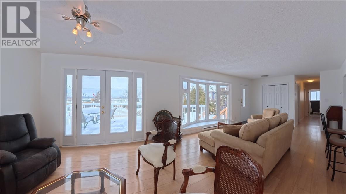 69 Robinson Street W, Little Current, Ontario P0P 1K0 - Photo 15 - 2124965