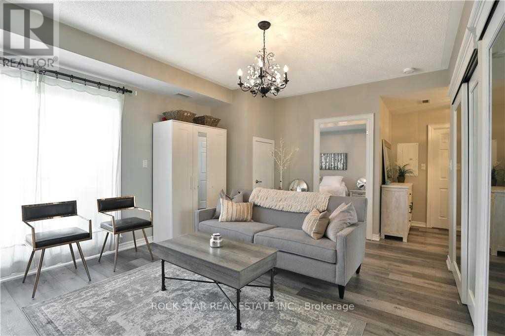 406 - 73 Washington Avenue, Oakville (Co Central), Ontario  L6K 1W5 - Photo 7 - W12800316