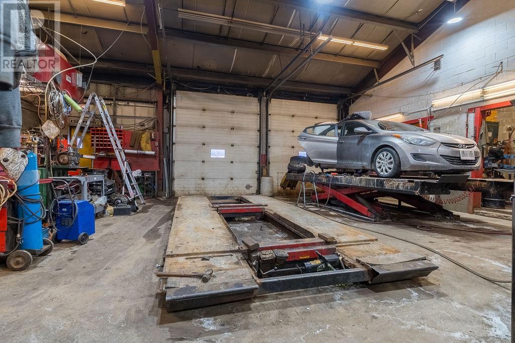 6 Oakland Avenue, Elliot Lake, Ontario P3A 2T1 - Photo 15 - 2126397