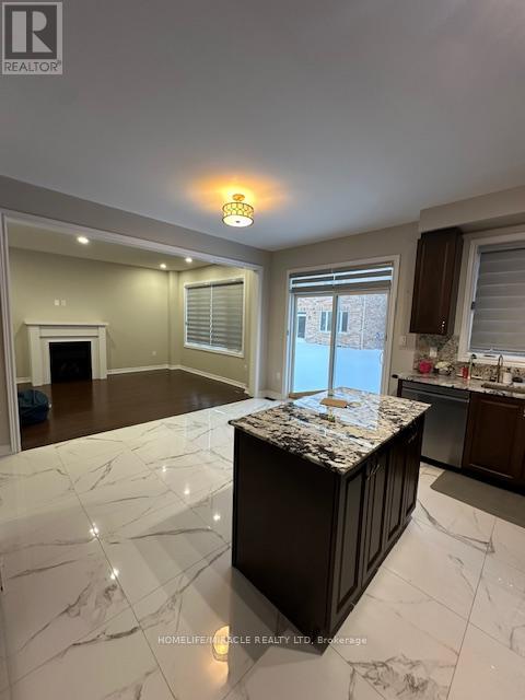 63 Royal Fern Crescent, Caledon, Ontario  L7C 4H1 - Photo 10 - W12800900