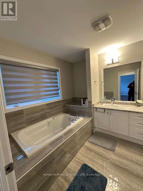 63 Royal Fern Crescent, Caledon, Ontario  L7C 4H1 - Photo 38 - W12800900