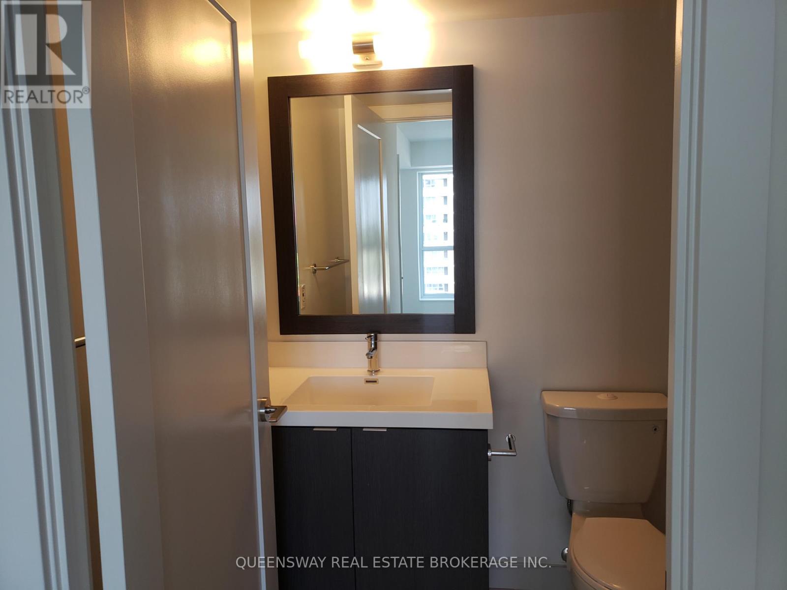 1504 - 7 Mabelle Avenue, Toronto, Ontario  M5T 0C9 - Photo 14 - W12800914