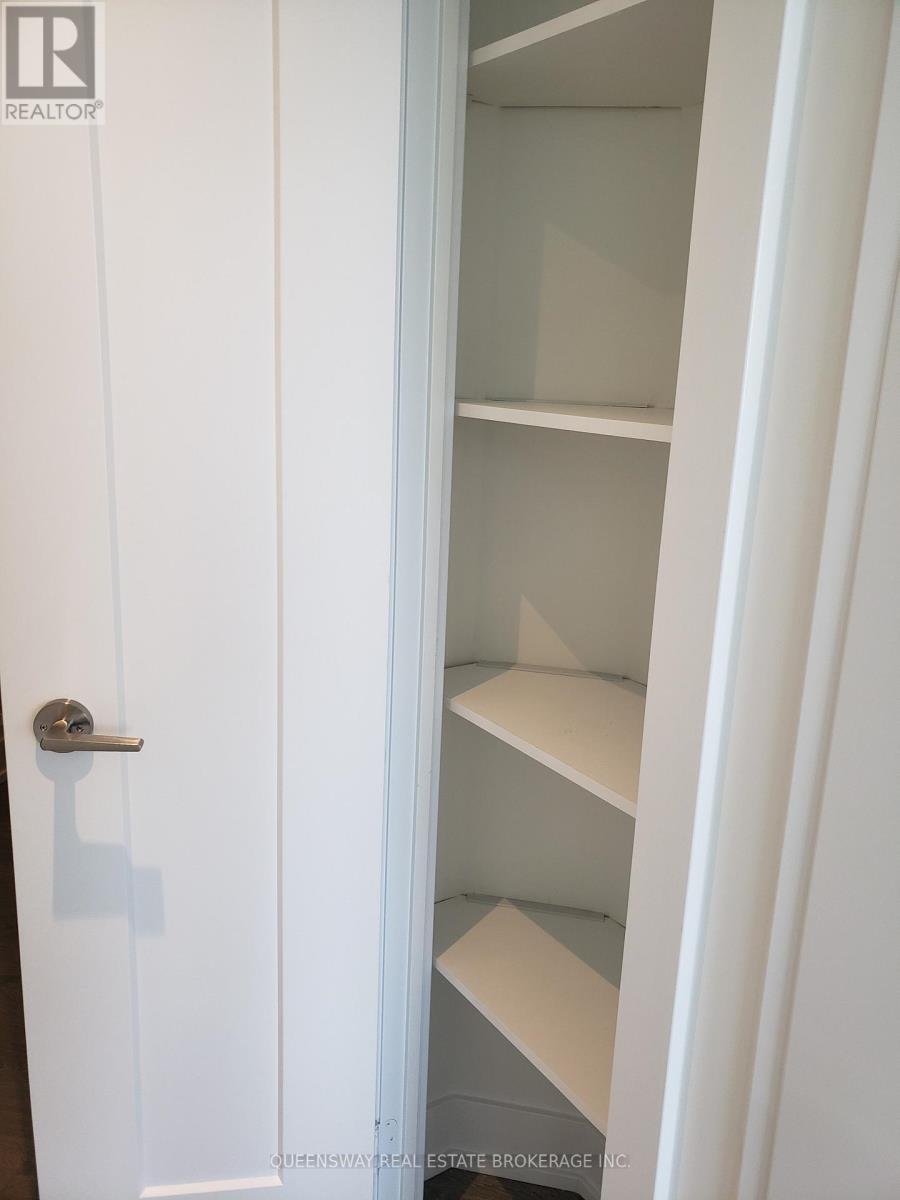 1504 - 7 Mabelle Avenue, Toronto, Ontario  M5T 0C9 - Photo 15 - W12800914