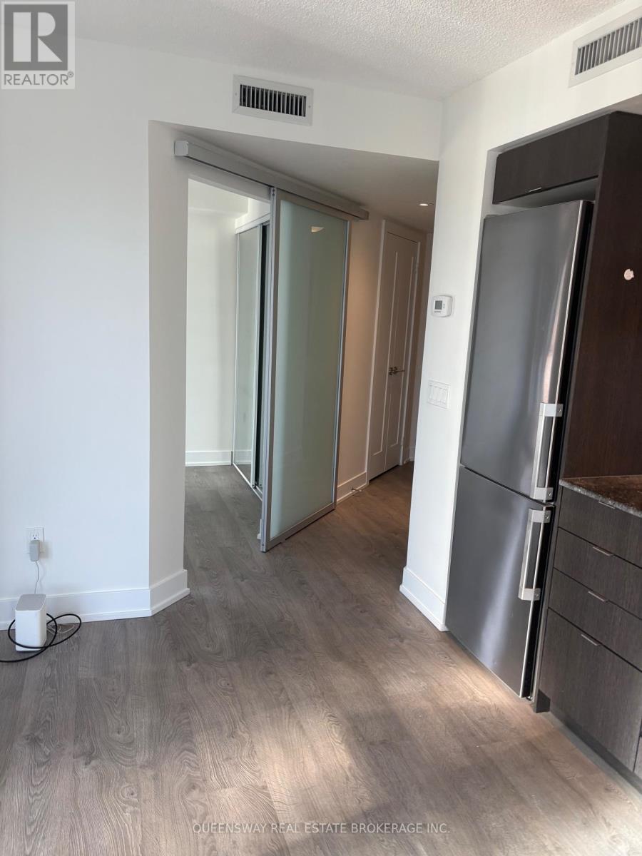 1504 - 7 Mabelle Avenue, Toronto, Ontario  M5T 0C9 - Photo 27 - W12800914