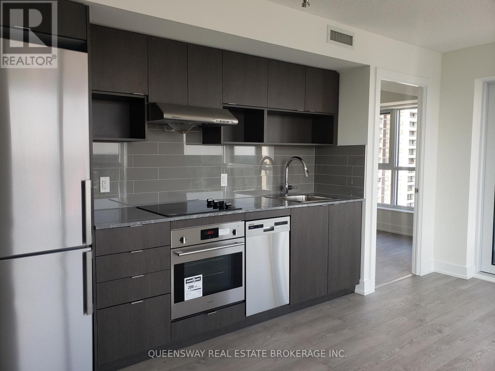 1504 - 7 Mabelle Avenue, Toronto, Ontario  M5T 0C9 - Photo 3 - W12800914