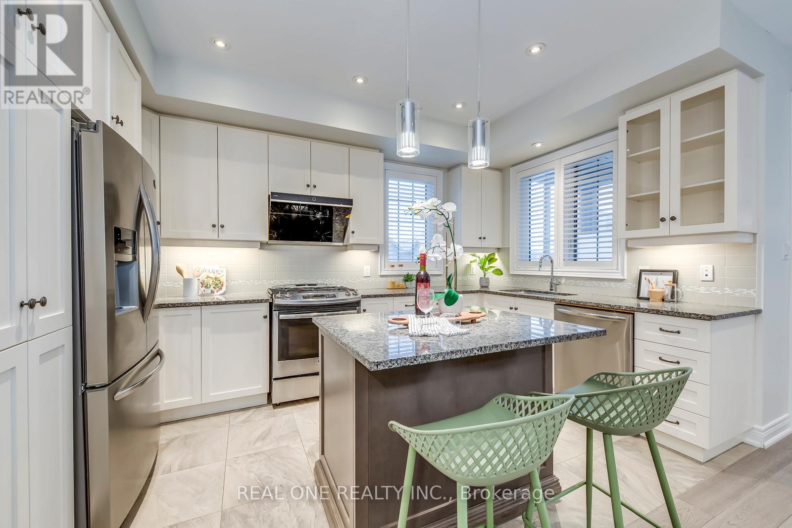 378 Alderwood Common, Oakville, Ontario  L6H 0P8 - Photo 22 - W12800934