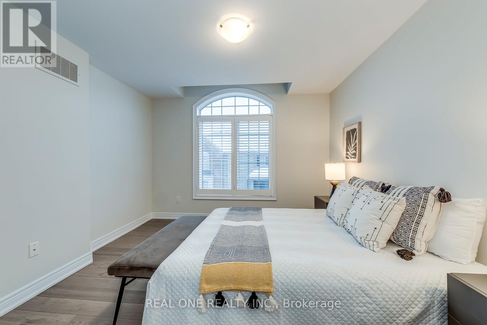 378 Alderwood Common, Oakville, Ontario  L6H 0P8 - Photo 41 - W12800934