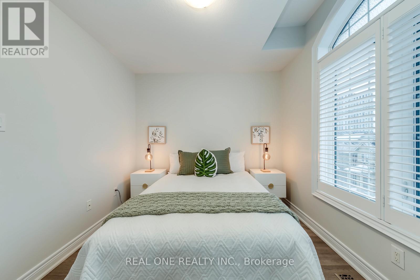 378 Alderwood Common, Oakville, Ontario  L6H 0P8 - Photo 44 - W12800934