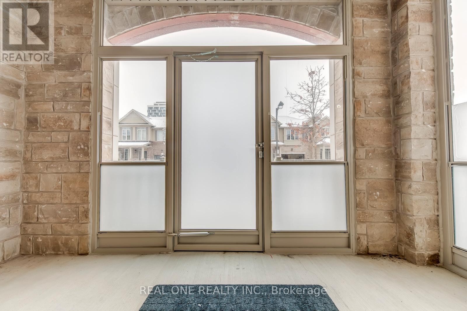 378 Alderwood Common, Oakville, Ontario  L6H 0P8 - Photo 7 - W12800934