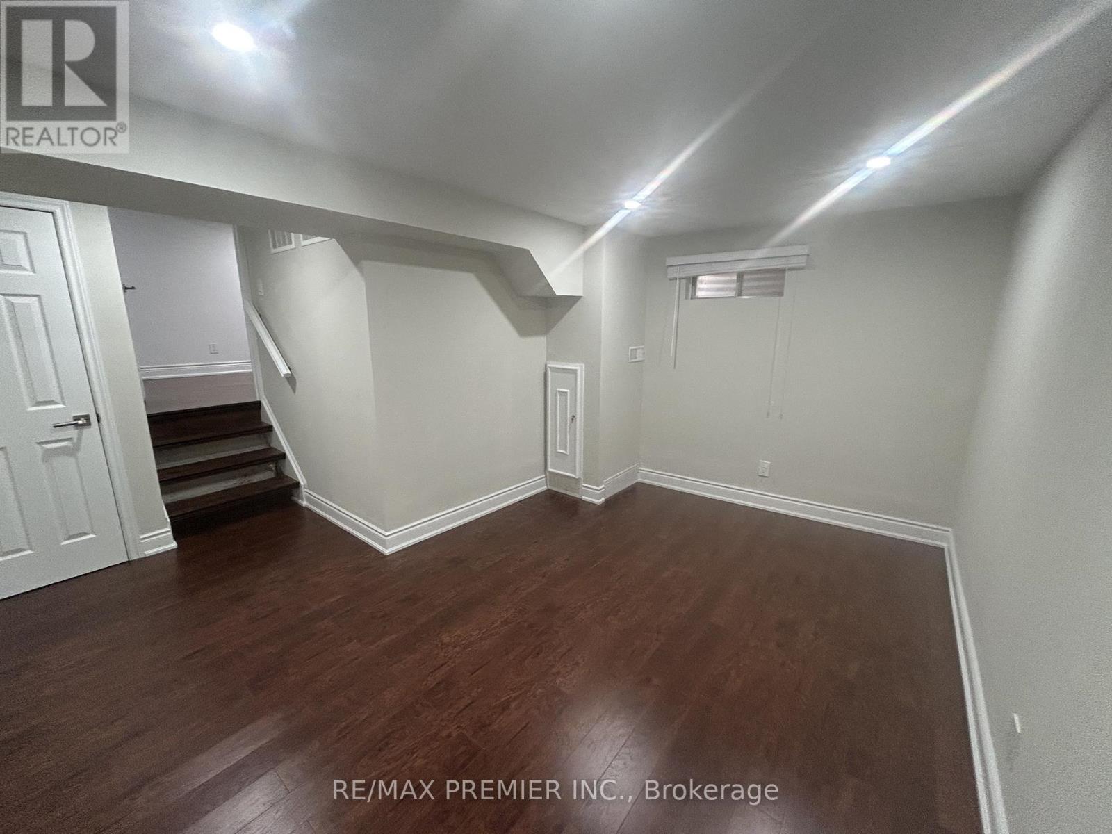 Lower - 4057 Taffey Crescent, Mississauga (Erin Mills), Ontario  L5L 2A6 - Photo 6 - W12800940