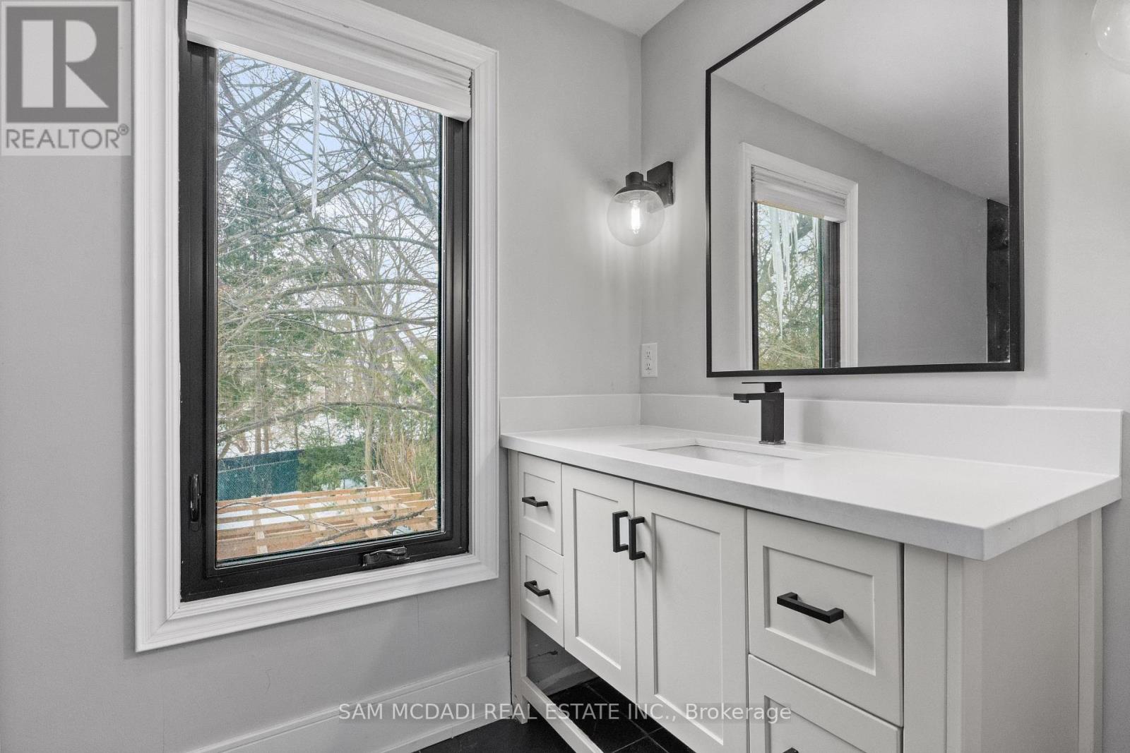 2188 Highriver Court, Mississauga, Ontario  L5H 3K4 - Photo 16 - W12800962