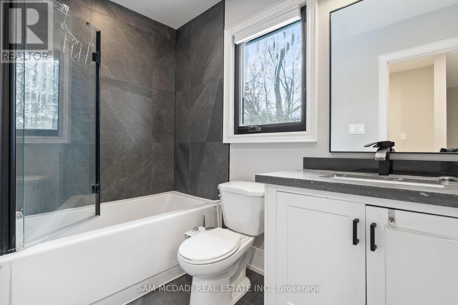 2188 Highriver Court, Mississauga, Ontario  L5H 3K4 - Photo 22 - W12800962