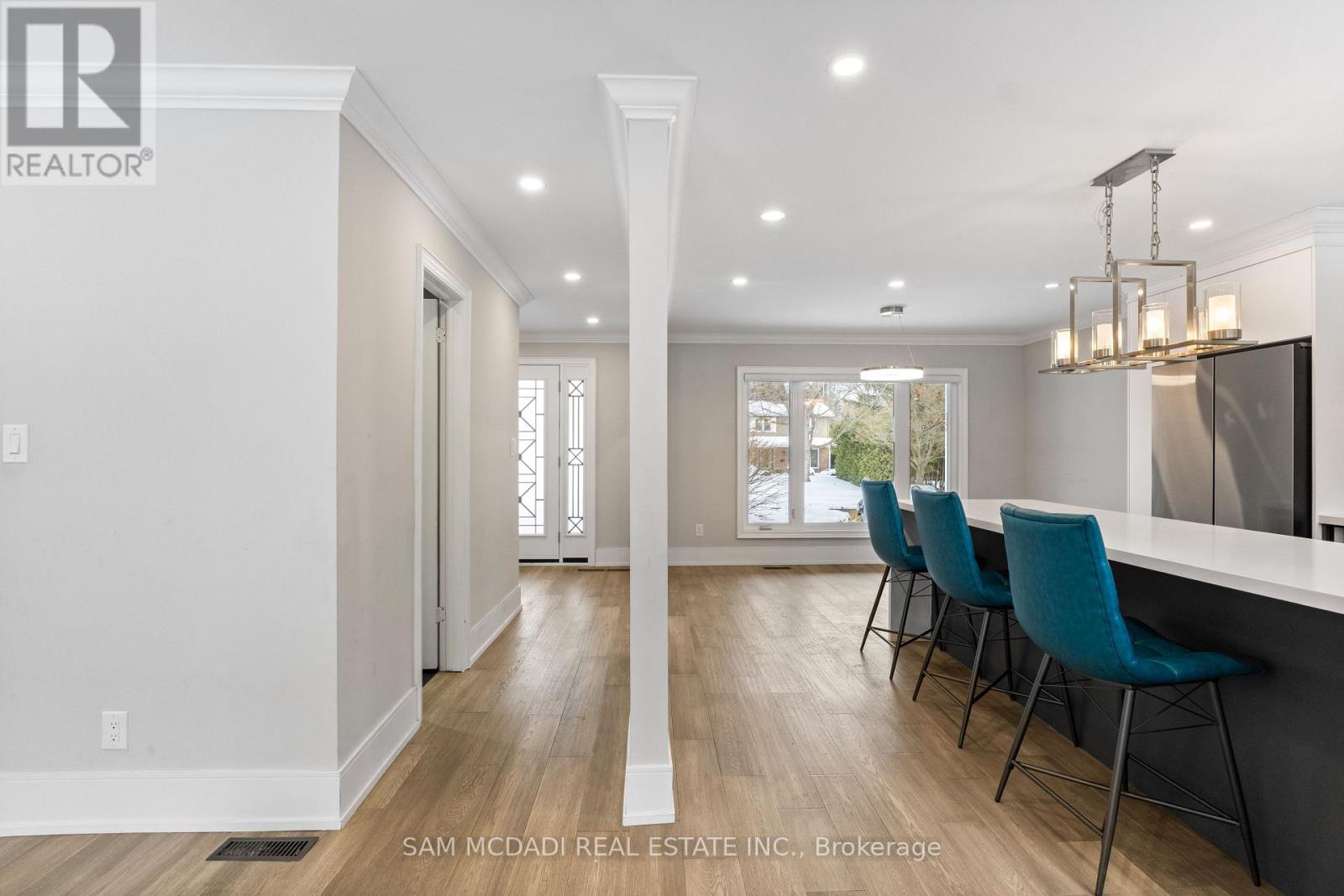 2188 Highriver Court, Mississauga, Ontario  L5H 3K4 - Photo 5 - W12800962