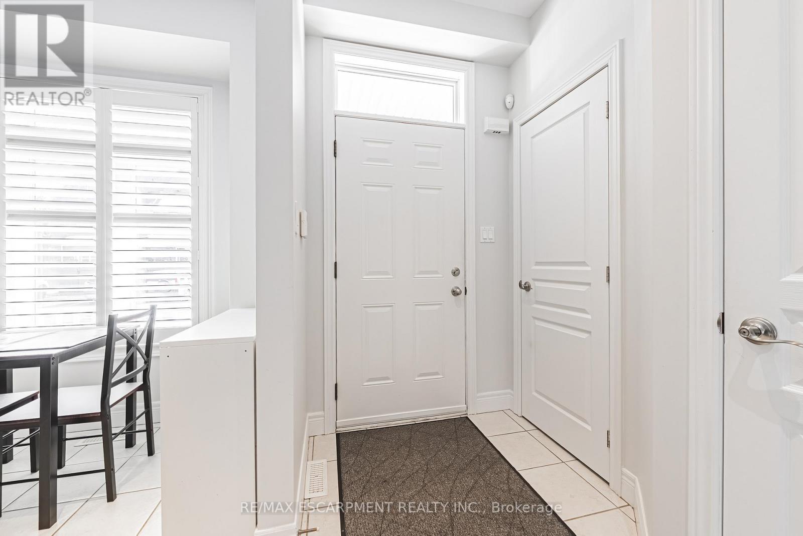 8 - 4115 Upper Middle Road, Burlington, Ontario  L7M 4G4 - Photo 3 - W12800972