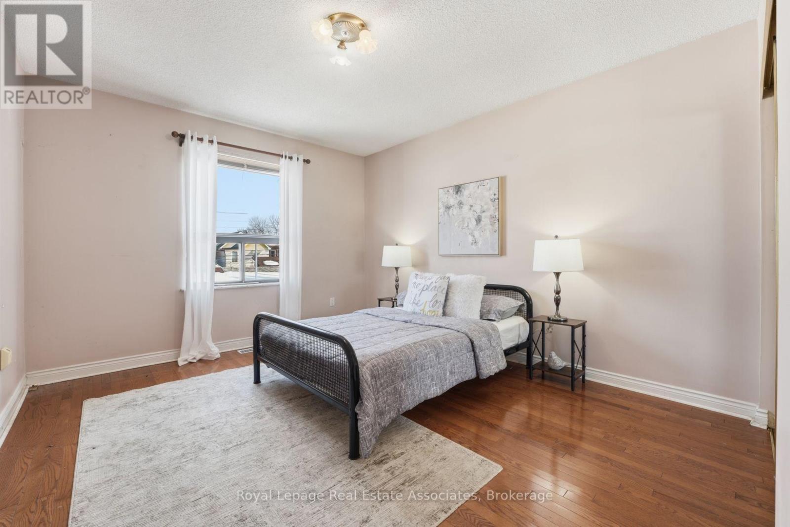 439 Salem Avenue N, Toronto, Ontario  M6H 3C9 - Photo 8 - W12800982