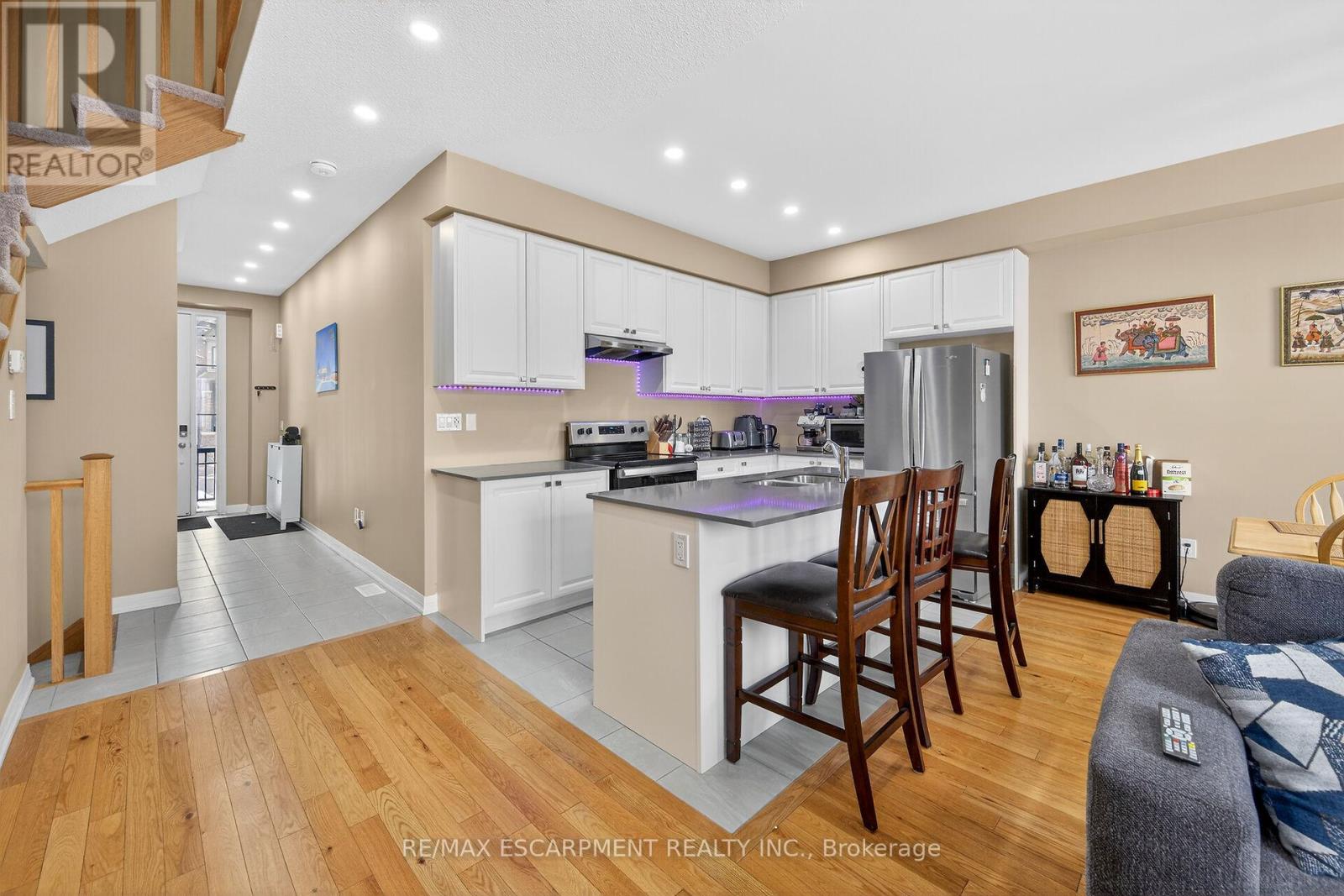 267 Provident Way, Hamilton, Ontario  L0R 1W0 - Photo 11 - X12800978