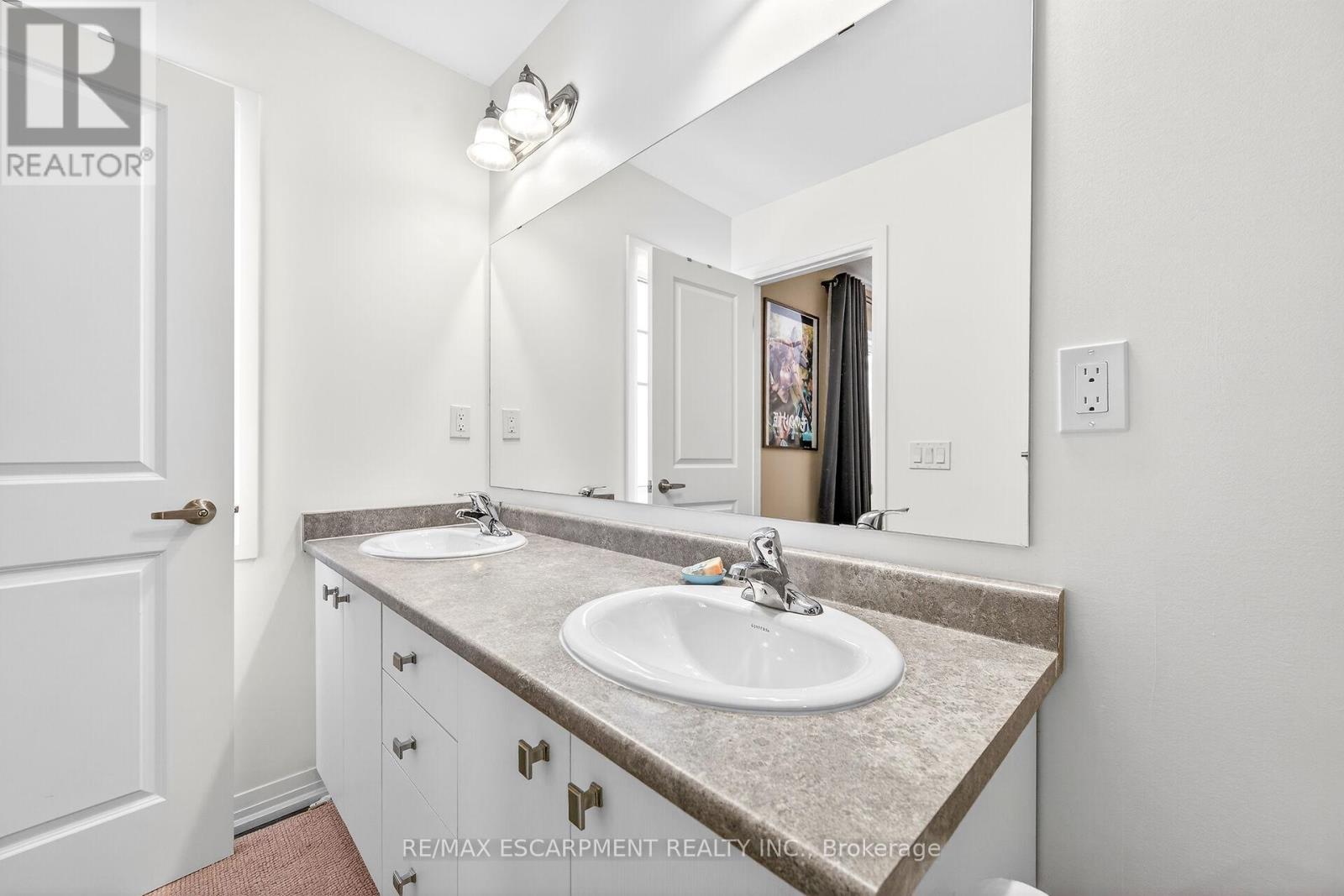 267 Provident Way, Hamilton, Ontario  L0R 1W0 - Photo 33 - X12800978