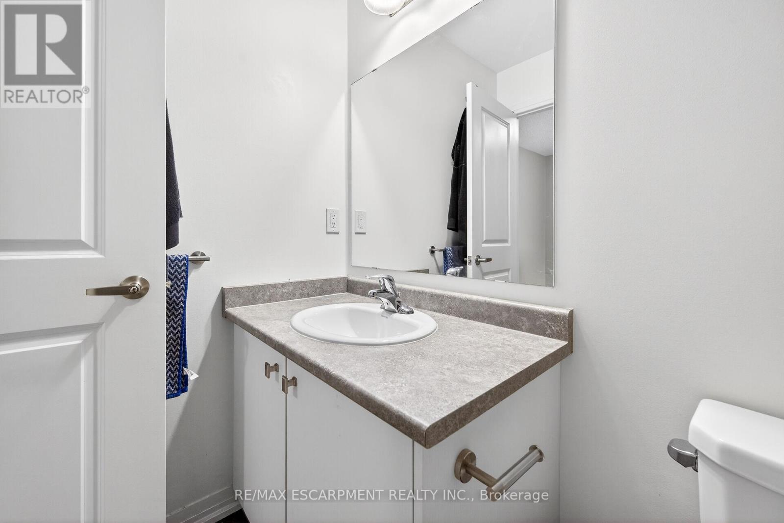 267 Provident Way, Hamilton, Ontario  L0R 1W0 - Photo 39 - X12800978